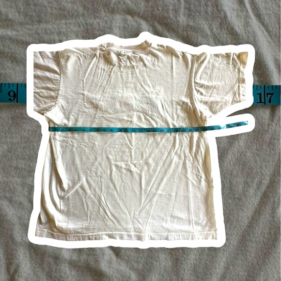 Vtg. Mickey t-shirt • Embroidered Letters - Picture 6 of 7